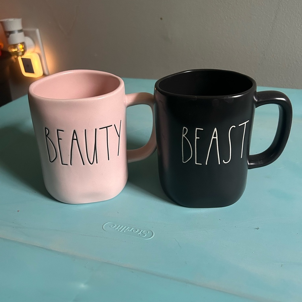 Rae Dunn Mugs